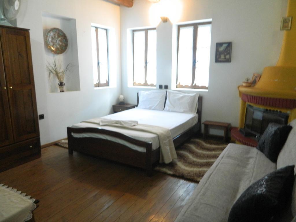 Guesthouse Klearchos Palaios Panteleimonas Esterno foto