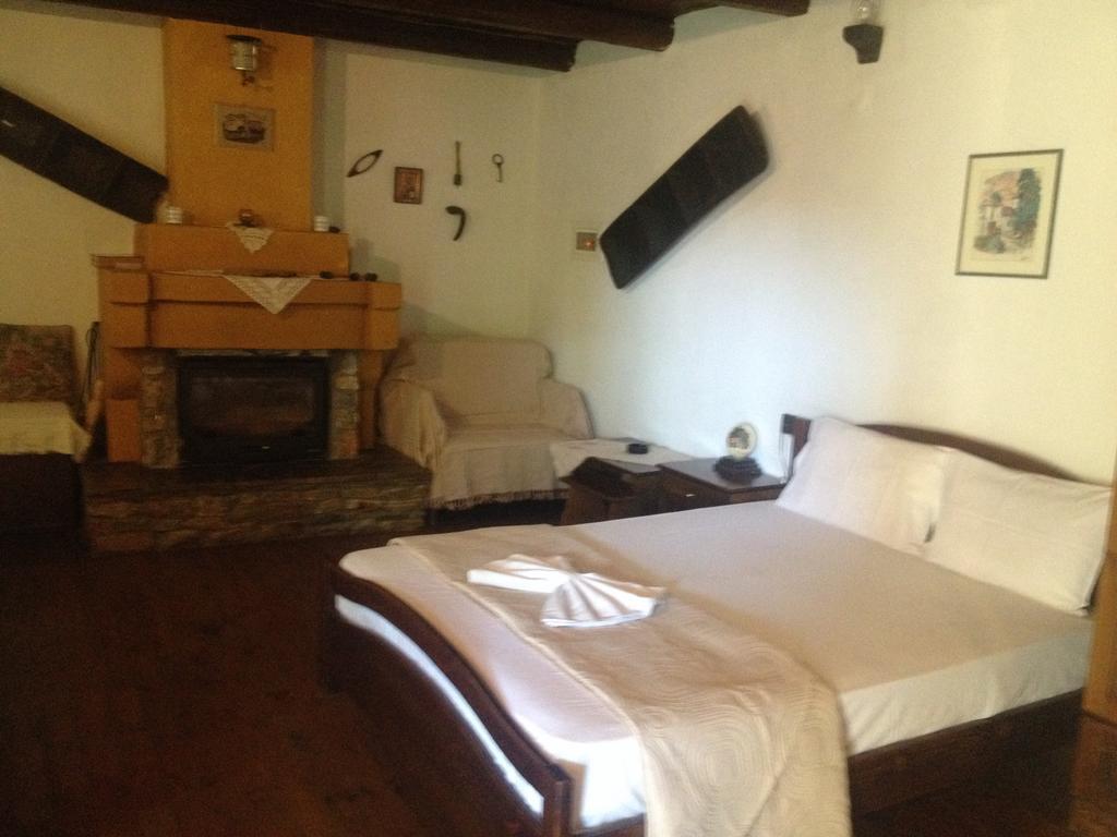 Guesthouse Klearchos Palaios Panteleimonas Esterno foto