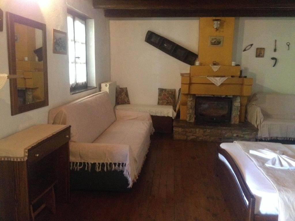 Guesthouse Klearchos Palaios Panteleimonas Esterno foto